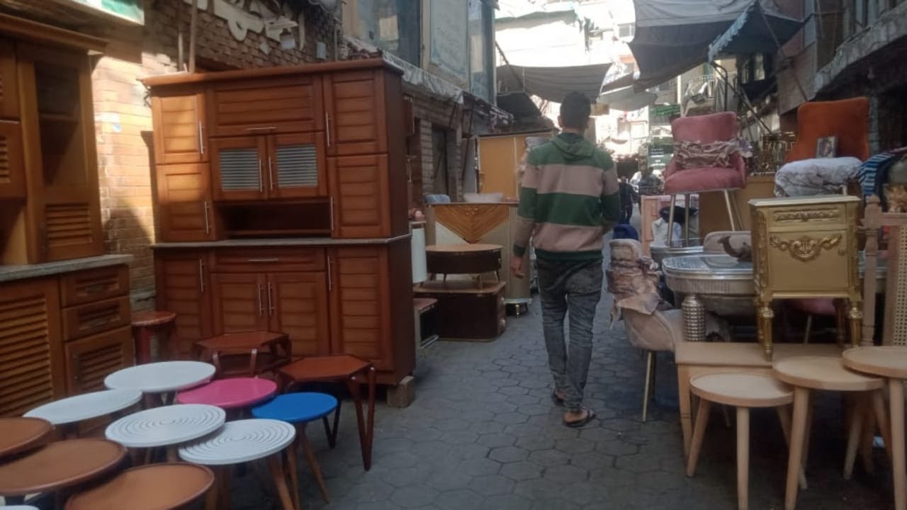اكبر جولة في ارخص سوق في مصر 👌 سوق الخشب المناصرة 💥 مطابخ تربيزات شاشات و انتريهات و جزامات ٢٠٢٤💯🏃