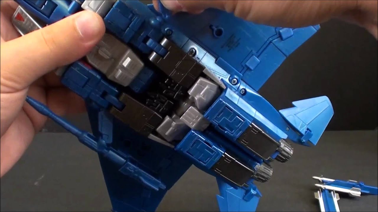 T2RX6 Reviews: Transformers Masterpiece Thundercracker (MP-11 mold)