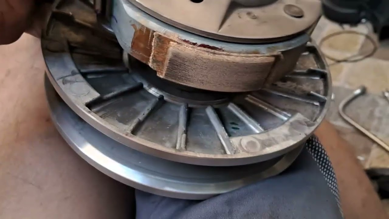 VOCÊ JA FEZ LIMPEZA DO CVT DA SUA SCOOTER??? PRA VOCÊ LIMPEZA CVT SH300i PARTE FINAL