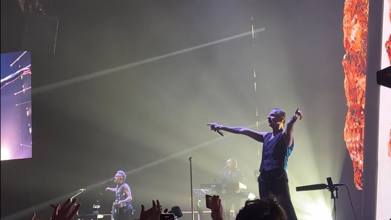 Depeche Mode - Enjoy The Silence live in 3Arena, Dublin.