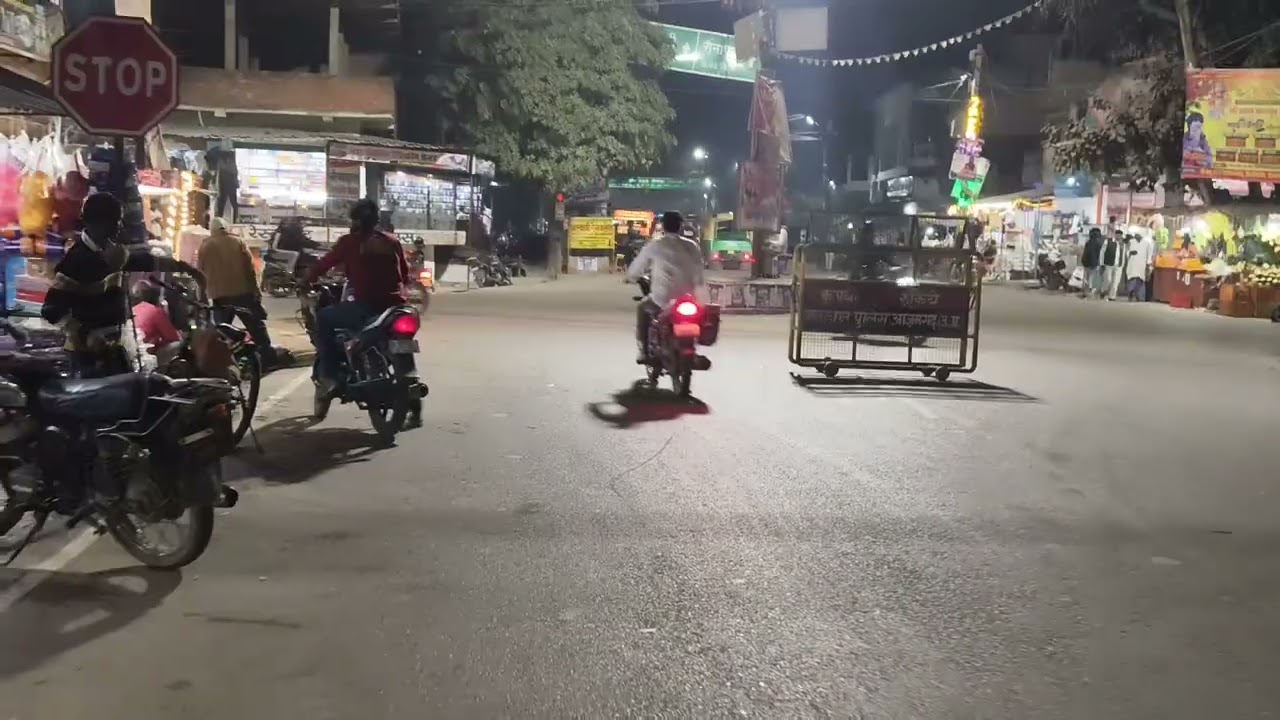 Bilariaganj ka  road hai...