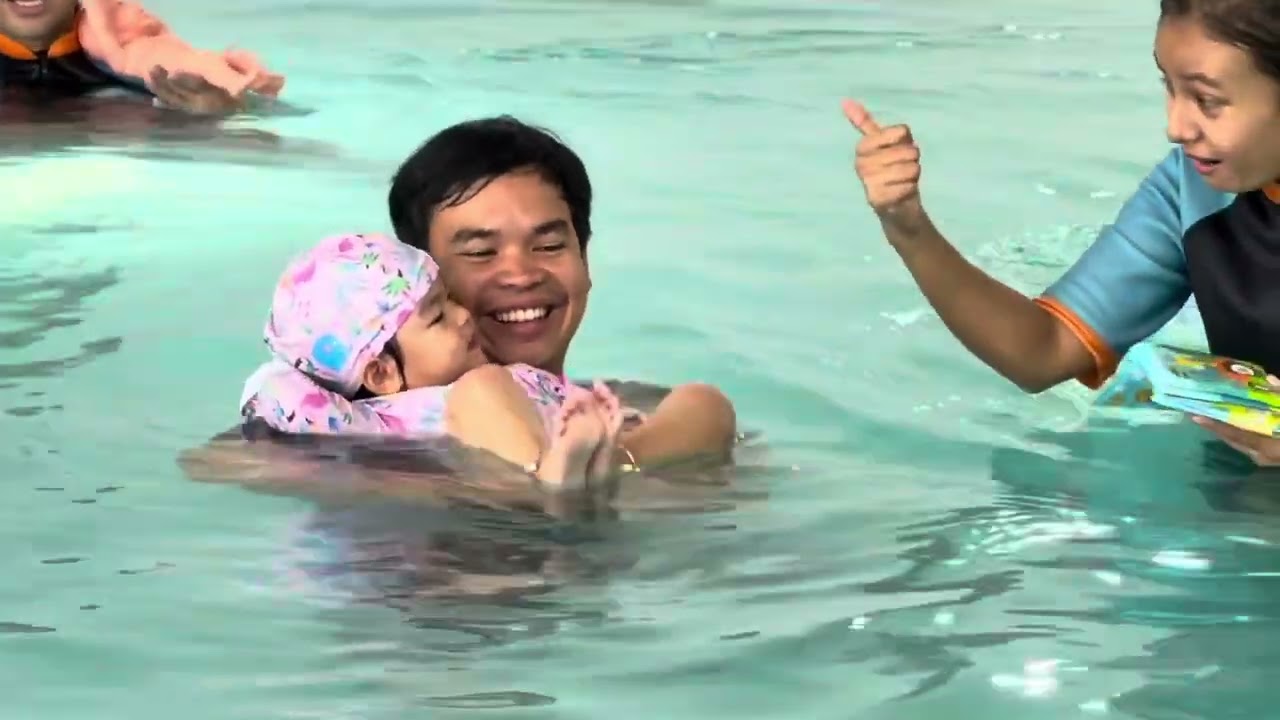 น้องออร์แกน เรียนว่ายน้ำ