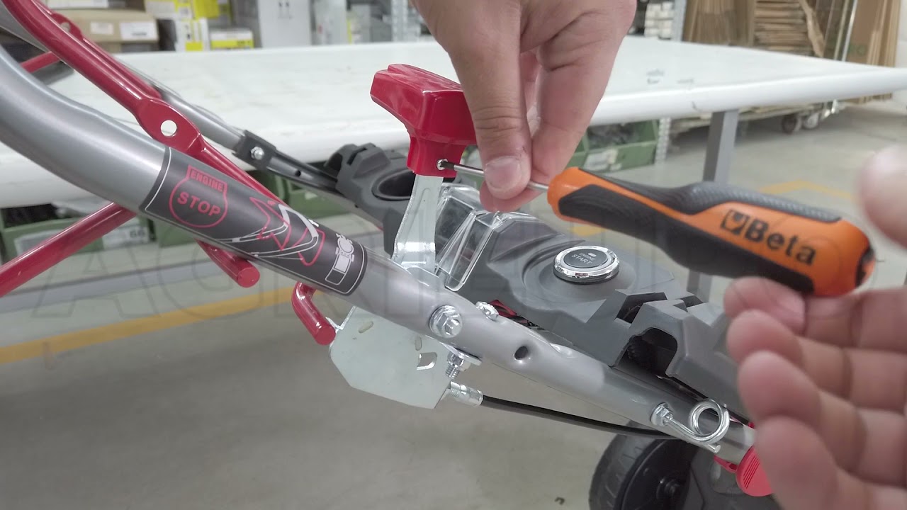 Cortac&eacute;sped autopropulsado GeoTech PRO S53-225 BMSGW ES - 4 en 1 - arranque el&eacute;ctrico
