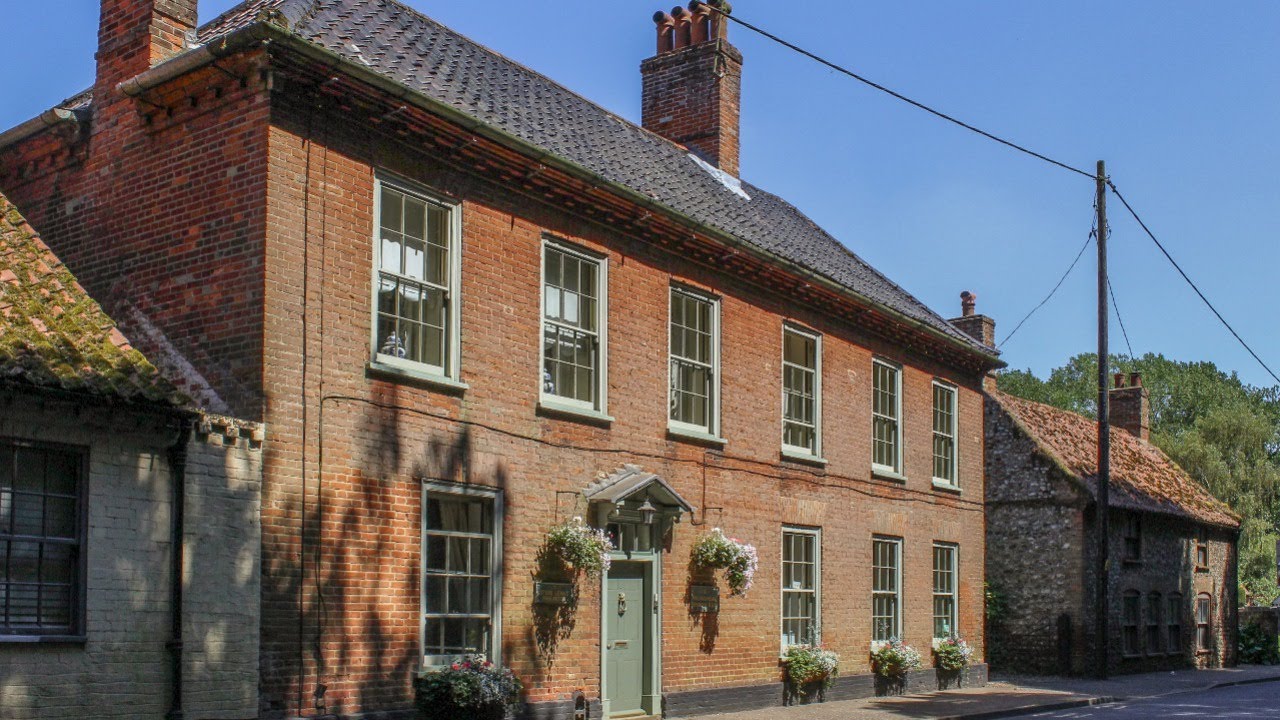 Holland House, Docking (video tour)