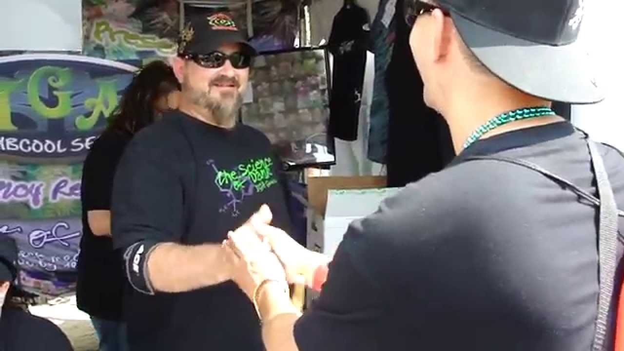 2015 CANNABIS CUP AT THE TGA BOOTH