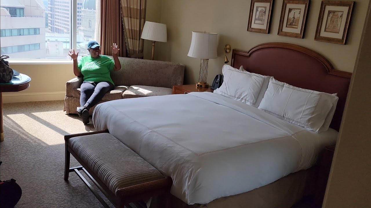 Conrad Hilton Downtown Indianapolis  | Room Tour 2021 | It's Marcia's birthday 🎊