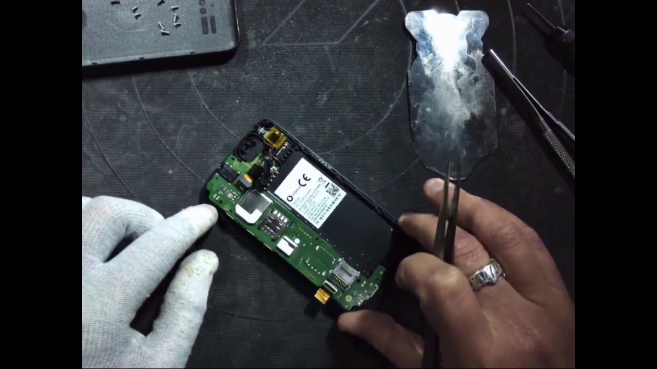 Disassemblaggio Vodafone Smart mini 7 VDF300