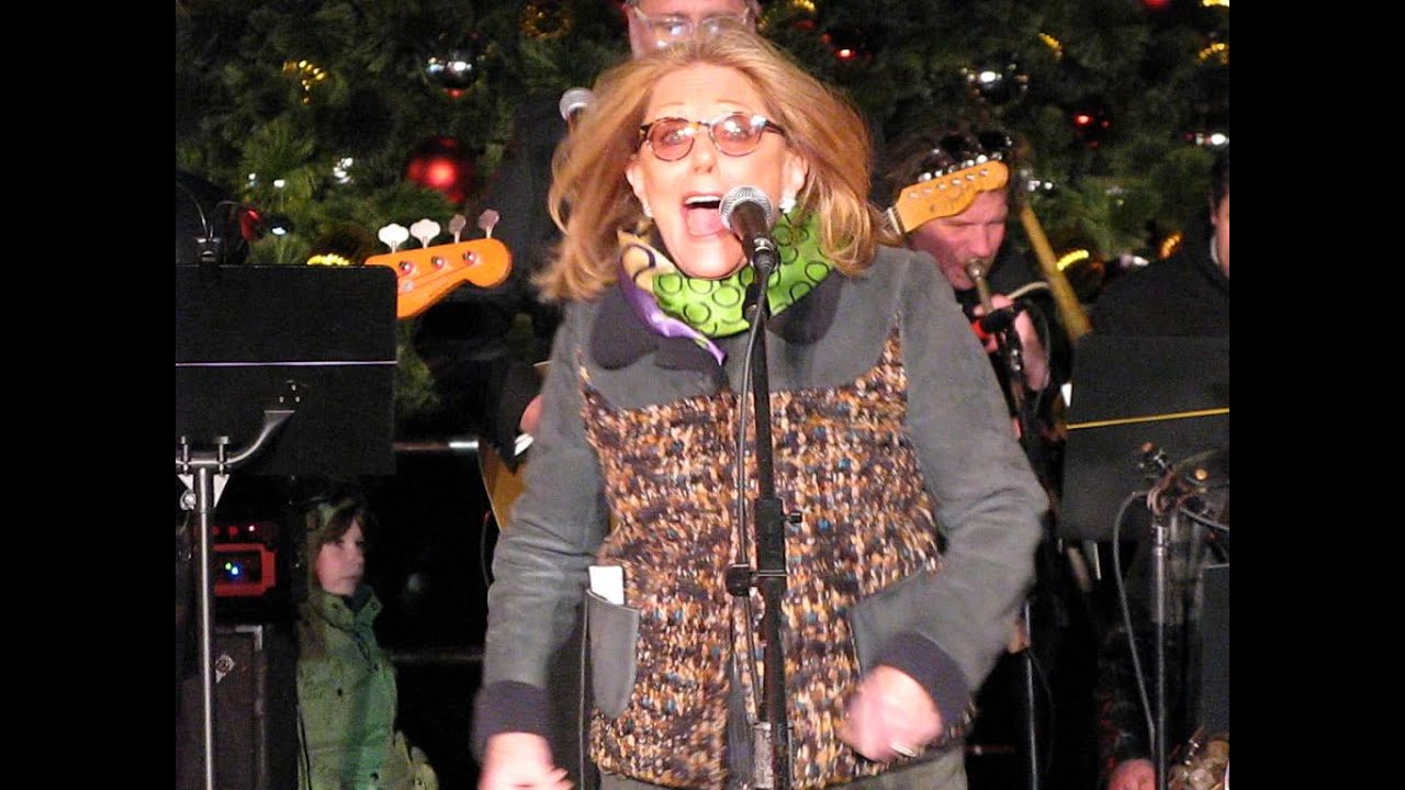 LESLEY GORE It's My Party SOUTH STREET SEAPORT NYC November 29 2013