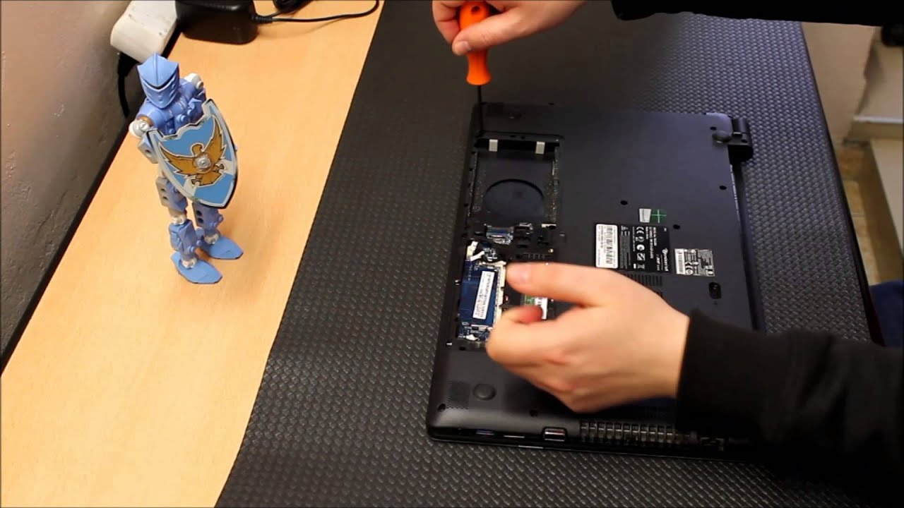 Packard Bell EasyNote TE69KB series disassembly [no audio].