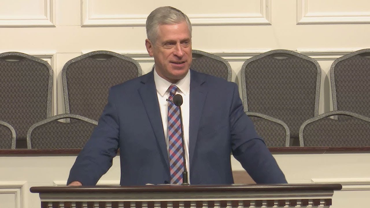 Pastor Andy Harrell preaching 