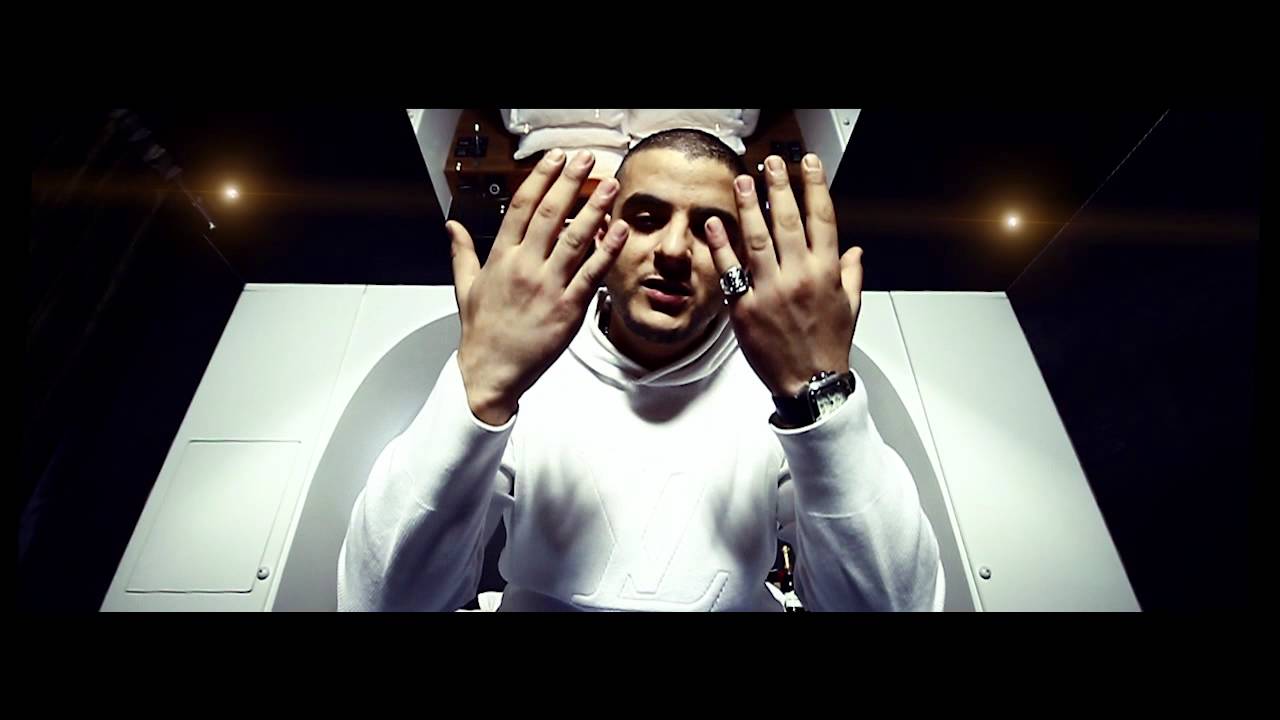 Sofiane - En ouvrant les bras [Clip Officiel]