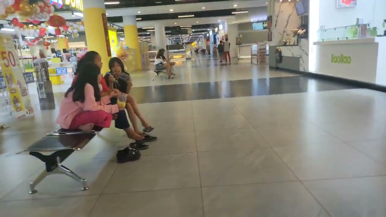 Backrooms level 10001 "Best mall" (Found footage)