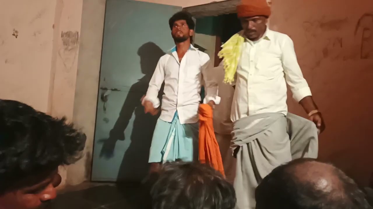 ಬಿ ವೀರೇಶ್ ಯಾದವ್ ಕೆ ಗೂಲ್ಲರಹಟ್ಟಿ ಬಂಡ್ರಿ ಸಂಡೂರು ತಾ ಬಳ್ಳಾರಿ 