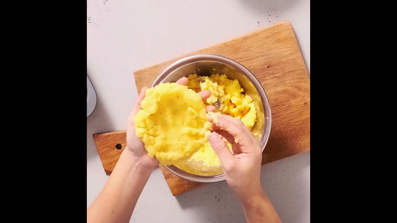 ROMANIAN BULZ - Recipes by Auchan Luxembourg
