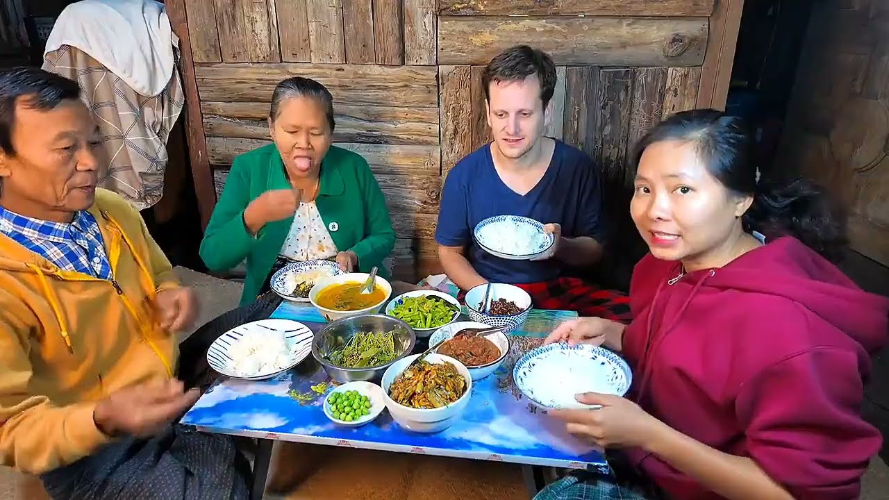 နိုင်ငံခြားသား သမက်လေးက မြန်မာယောက္ခမတွေအပေါ်သိတတ်လိုက်တာ 😍😍🤗