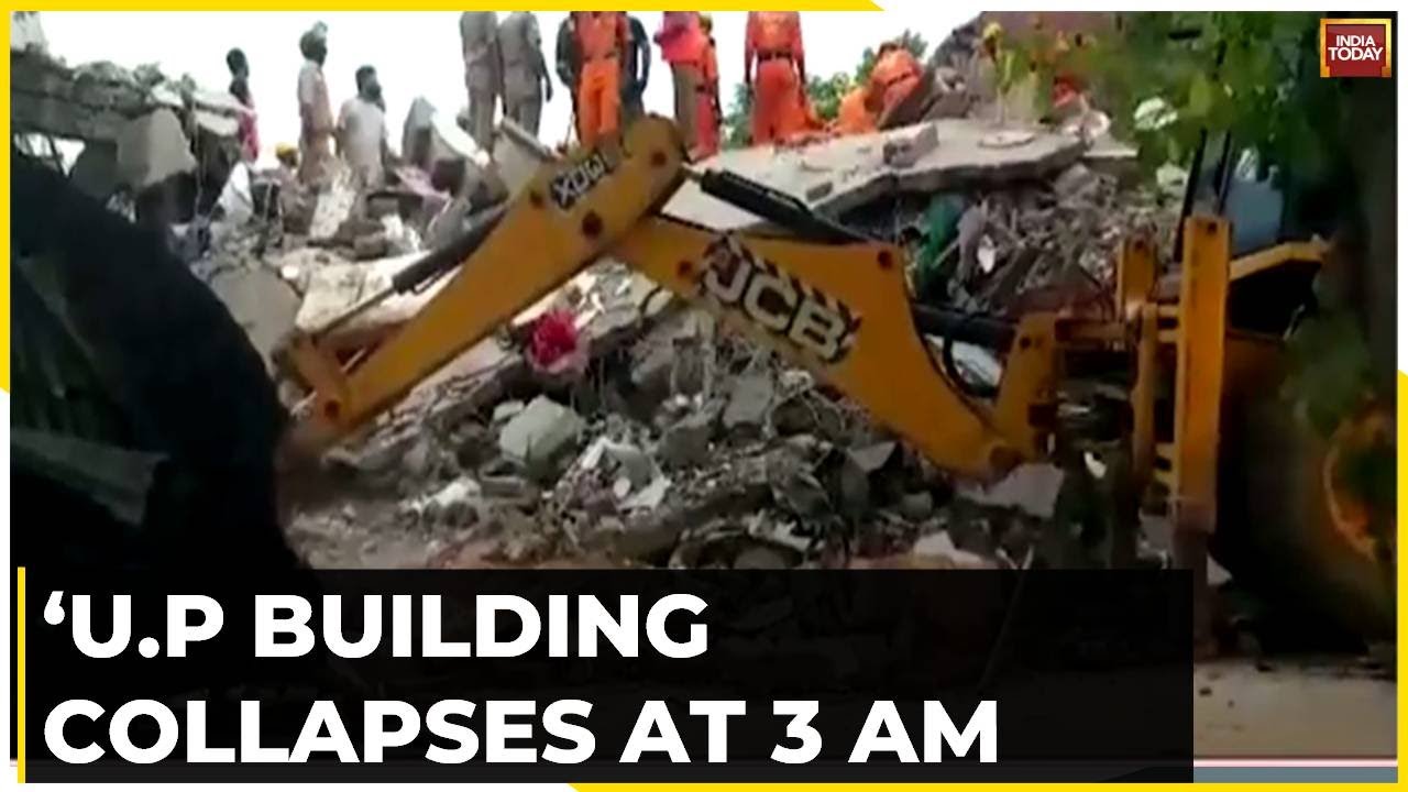 3 Storey Building Crashes In Barabanki, UP: 4 People Trapped In Debris, 12 Rescued | UP News