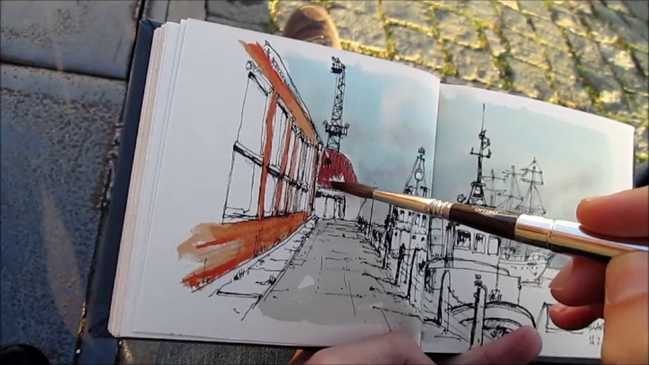 Urban sketching in the Lisbon harbor