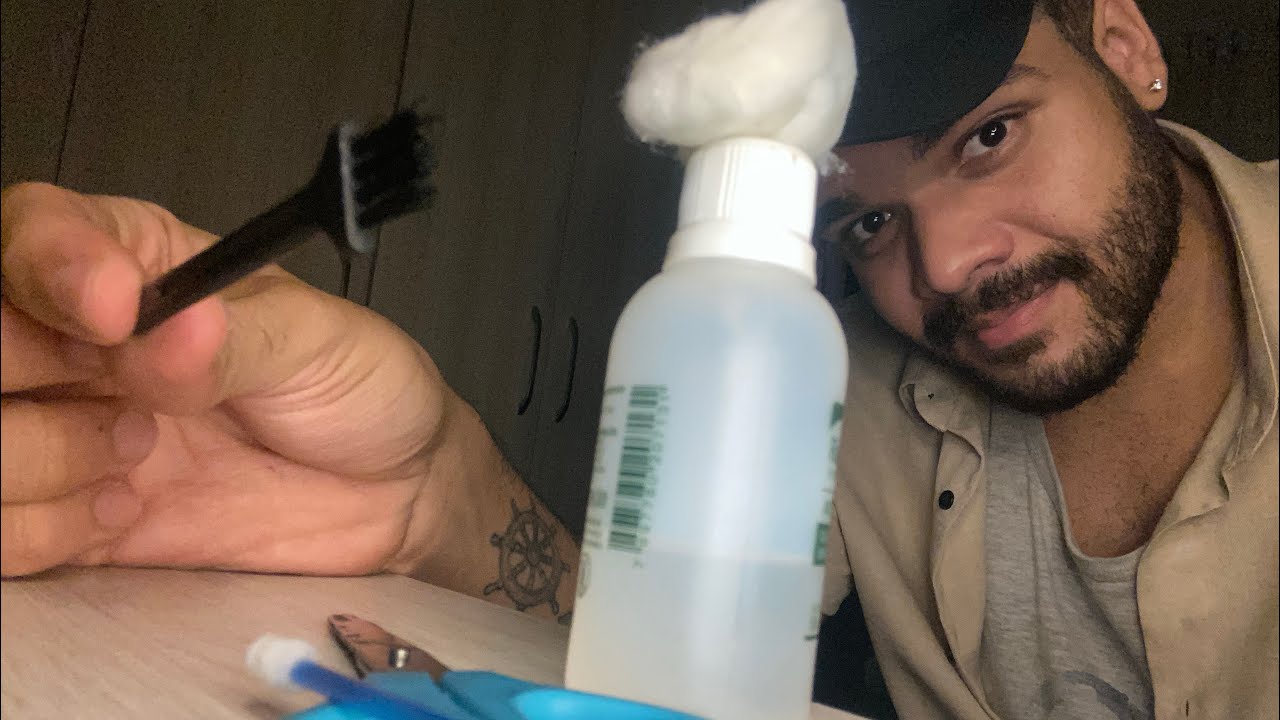ASMR LIMPEZA DE OUVIDO CASEIRINHO🧼🧹👂
