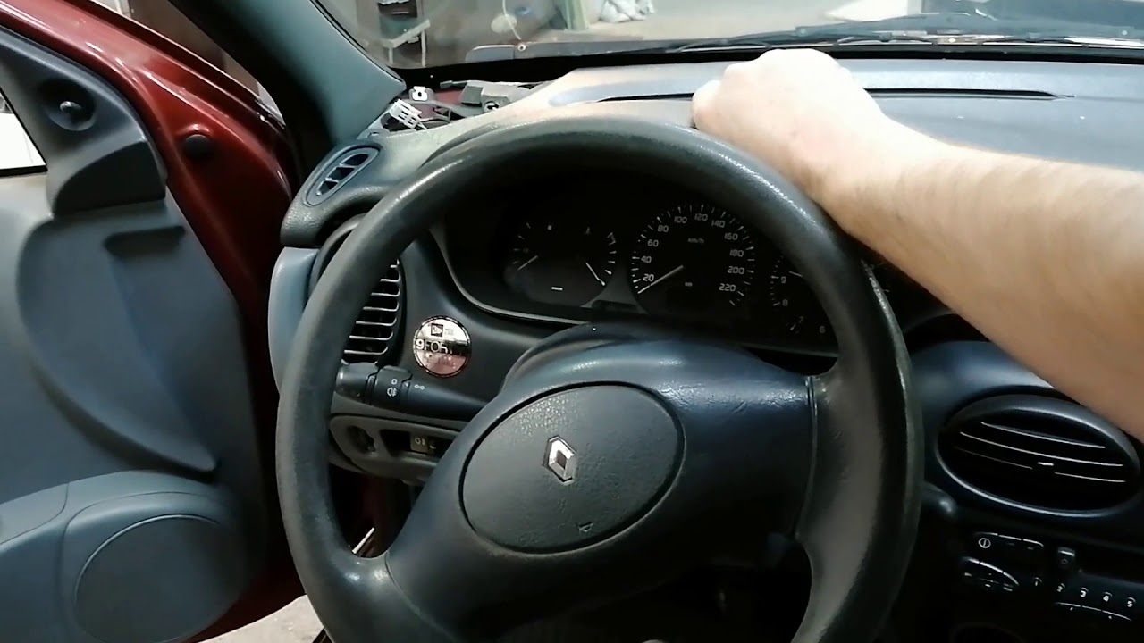 Renault Megane Remove Dashboard and fix Radio Displlay Light