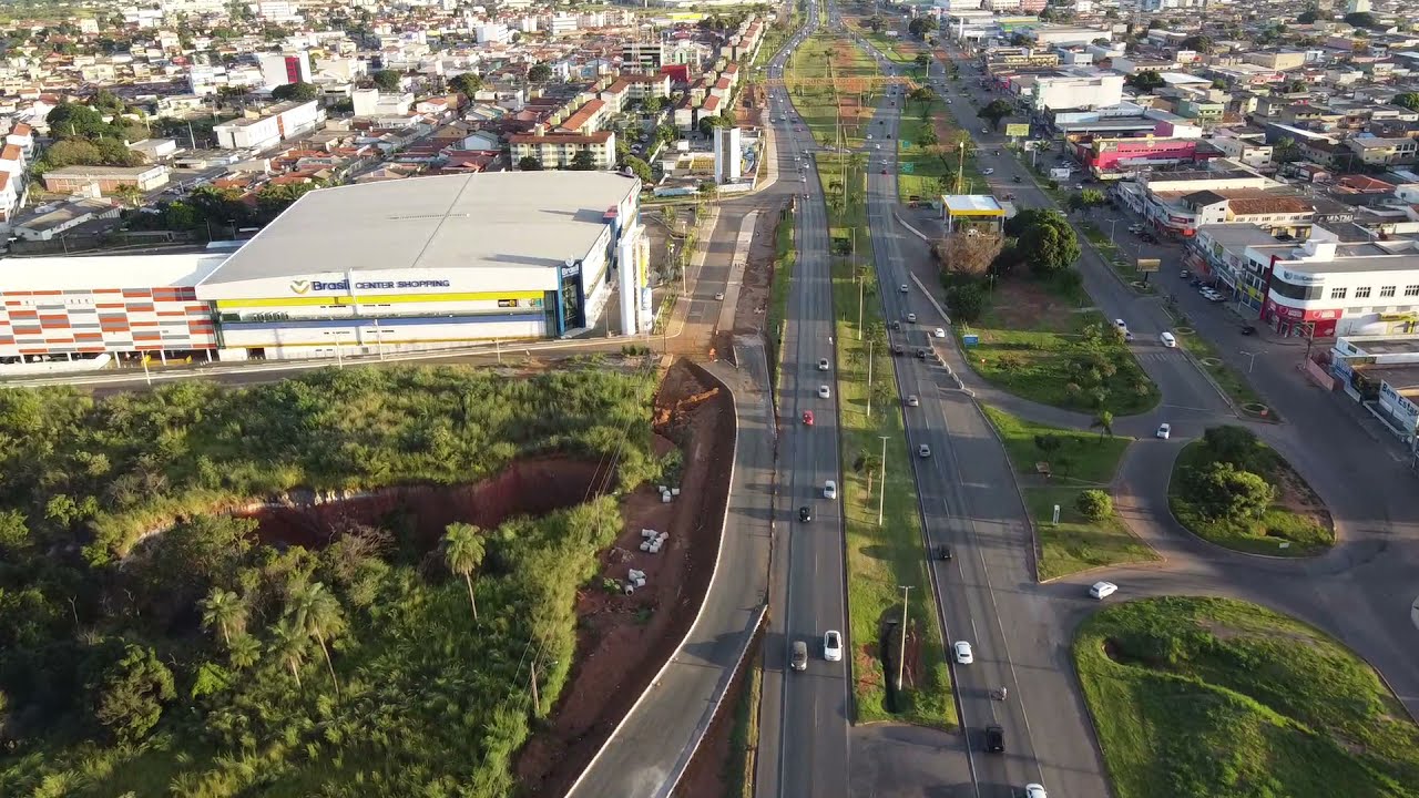 Drone sobrevoa VALPARAÍSO DE GOIÁS - GO