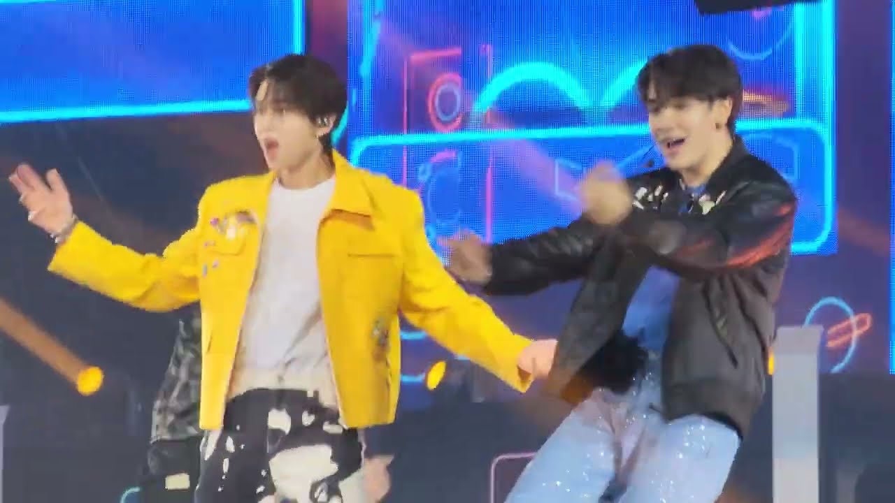Pond Phuwin Joong Dunk Show #LOLFanFest2023 #LOLFanFest2023D2 #PondPhuwin #JoongDunk