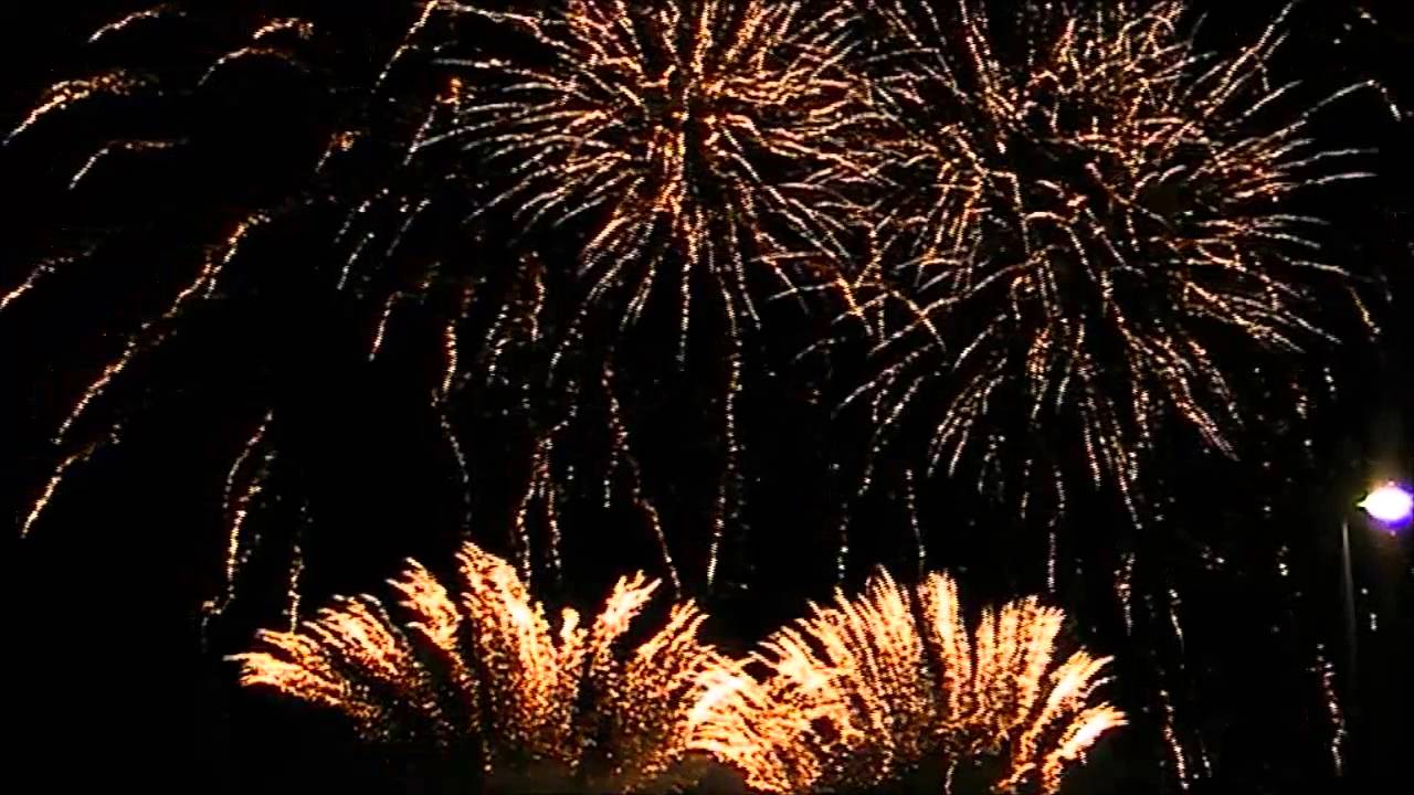 Feu d'artifice mariage avec Arti-Show feux d'artifice. Spectacle pyrotechnique Julien Chenu
