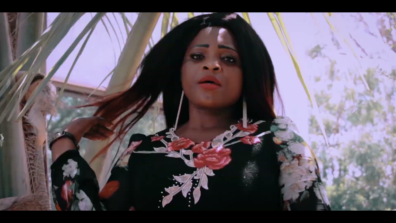 Queen Egness _ Andzangu vídeo oficial