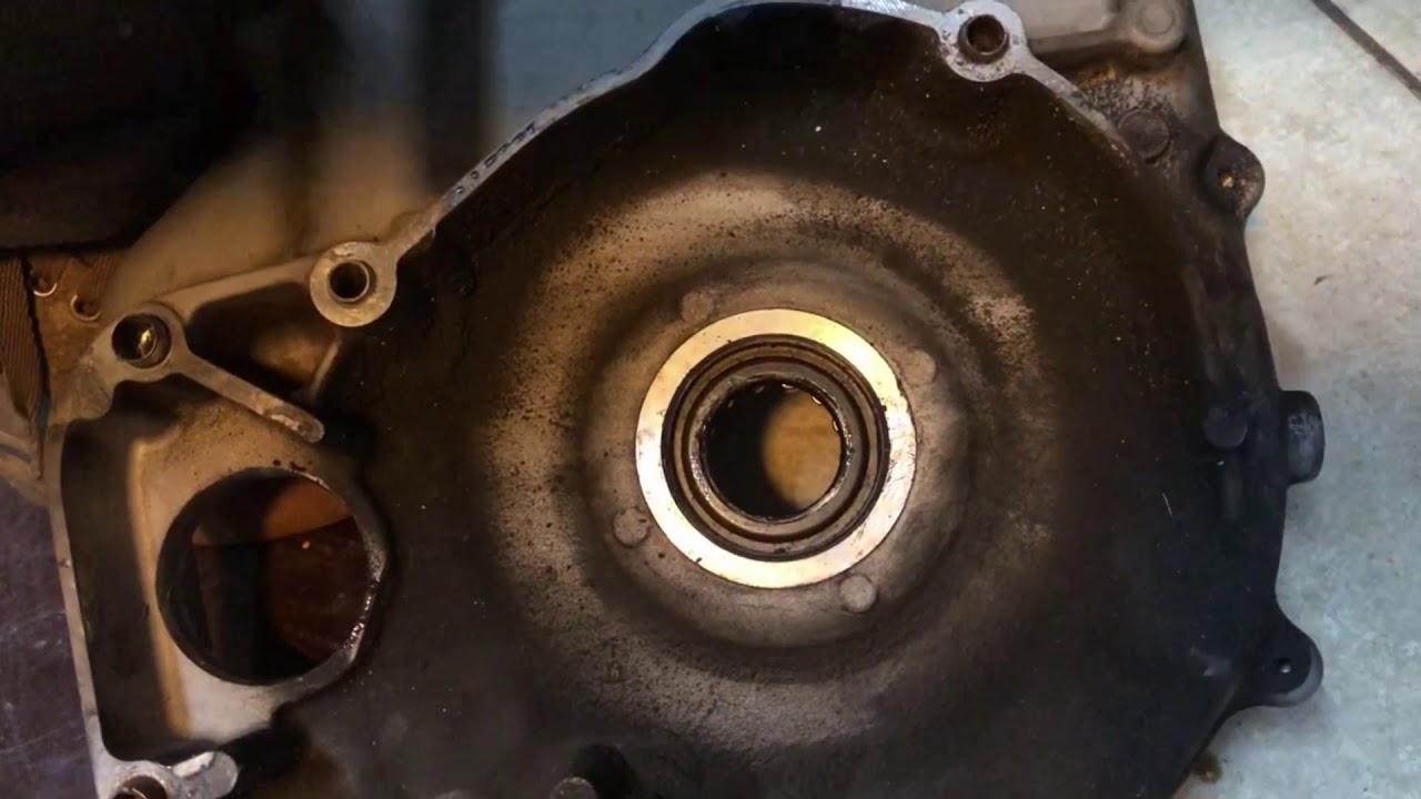 Troca do Rolamento da caixa de primaria e substituição do Hub Cesto de embreagem Motor TC96