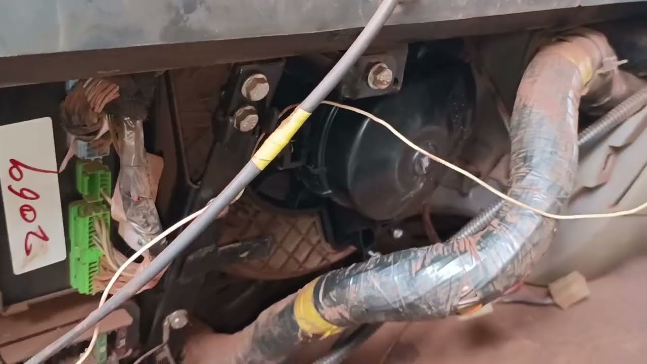 Eicher: AC Not Working | Blower fan not starting | Eicher AC Not Working