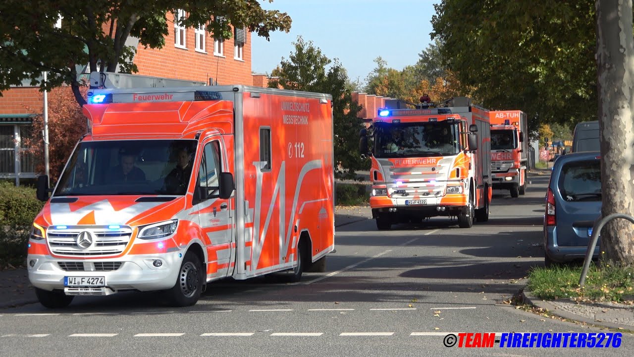 [Gasaustritt an Tankstelle] L&ouml;schzug + Sonderfahrzeuge Berufsfeuerwehr Wiesbaden Feuerwache 2