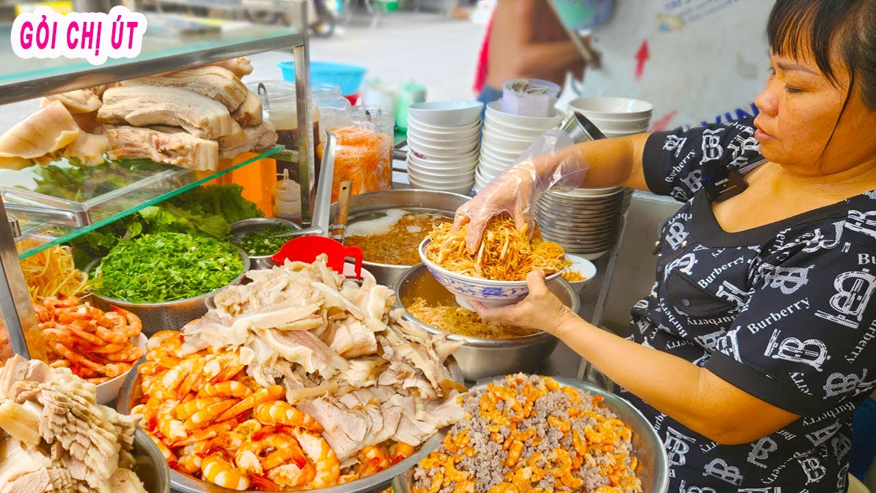 Cận cảnh 