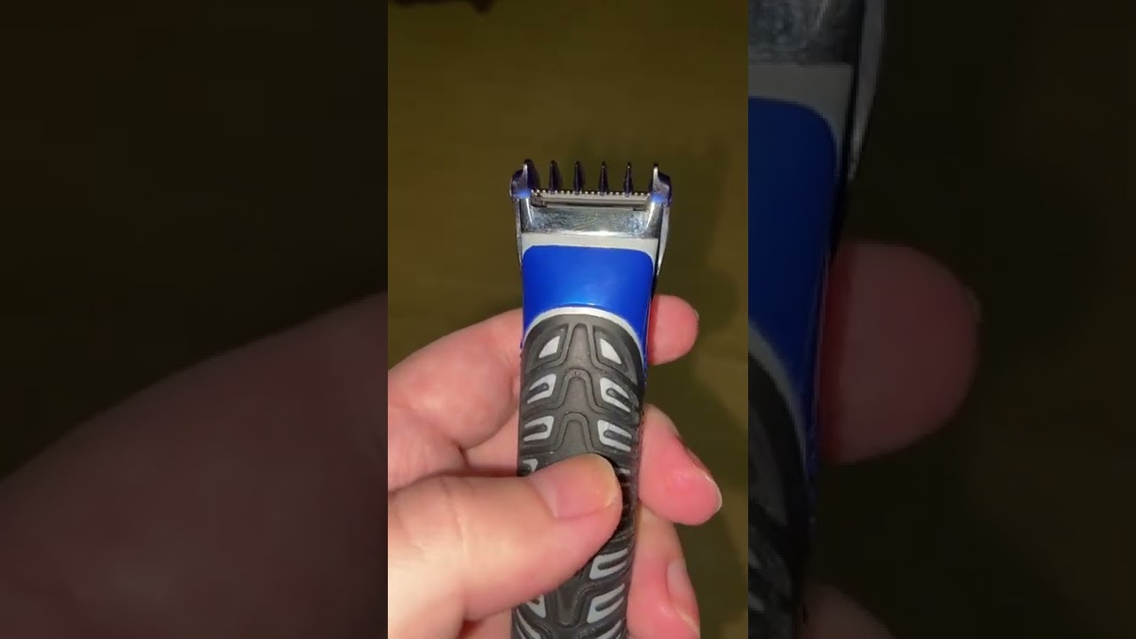 Gillette STYLER. Не покупайте. Дерёт бороду, не стрижёт. Хватило только на 1 год.