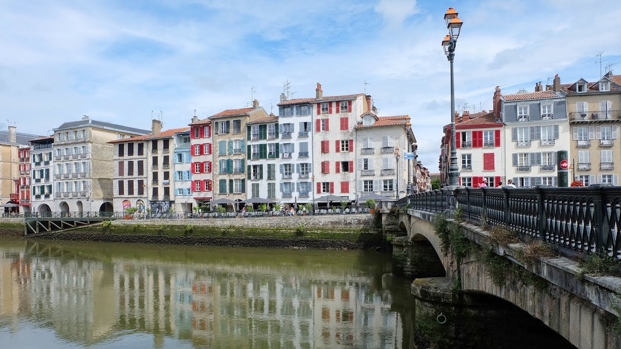 Ruta a pie por el barrio más antiguo de Bayonne