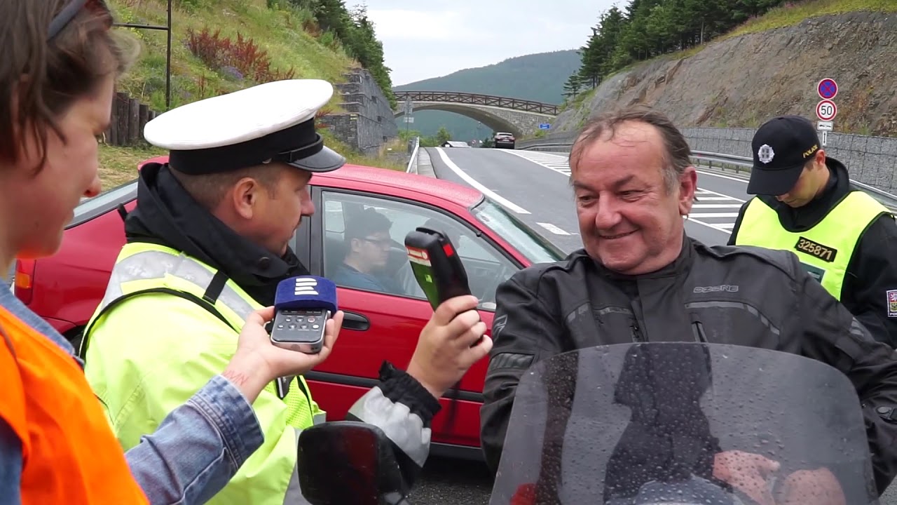 Policie ČR: Kontroly motorkářů na Červenohorském sedle