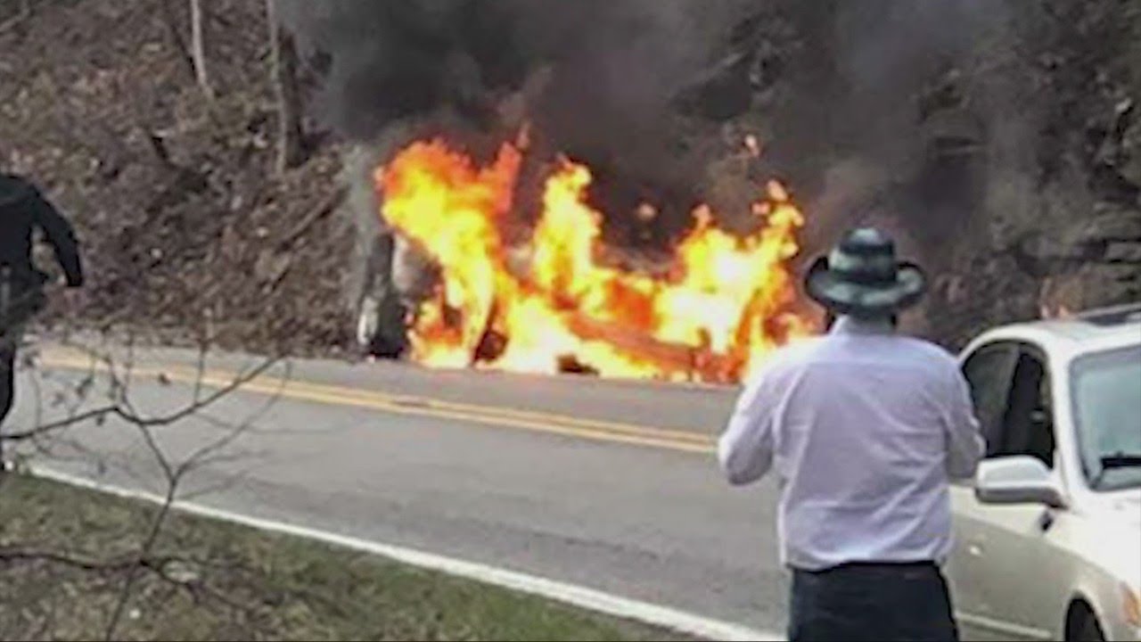 Kanawha County Deputy of the Year and good samaritans pull man from burning car