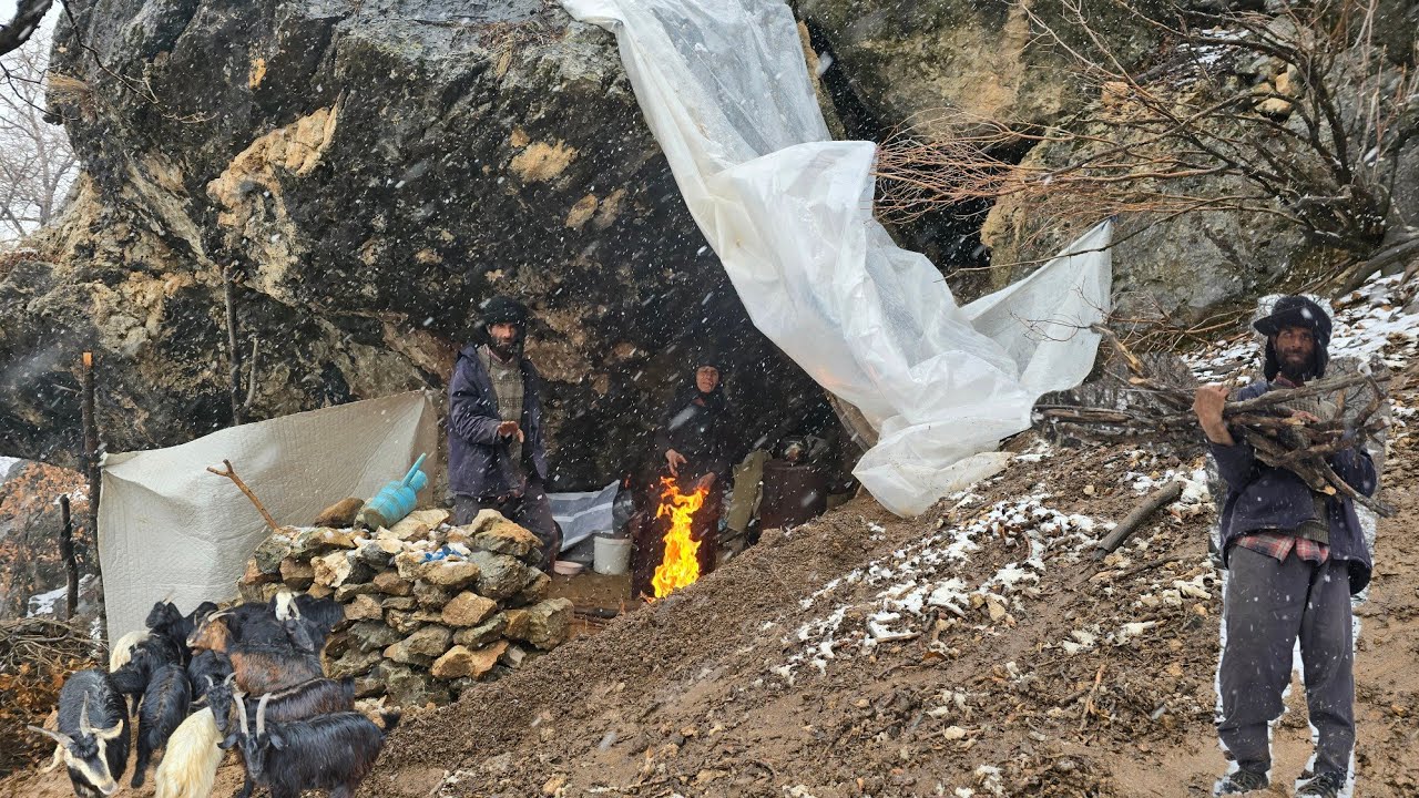 🏔️❄️🔥 Жизнь в пещерах в горах | Как пережить сильный снегопад и смертельный зимний холод