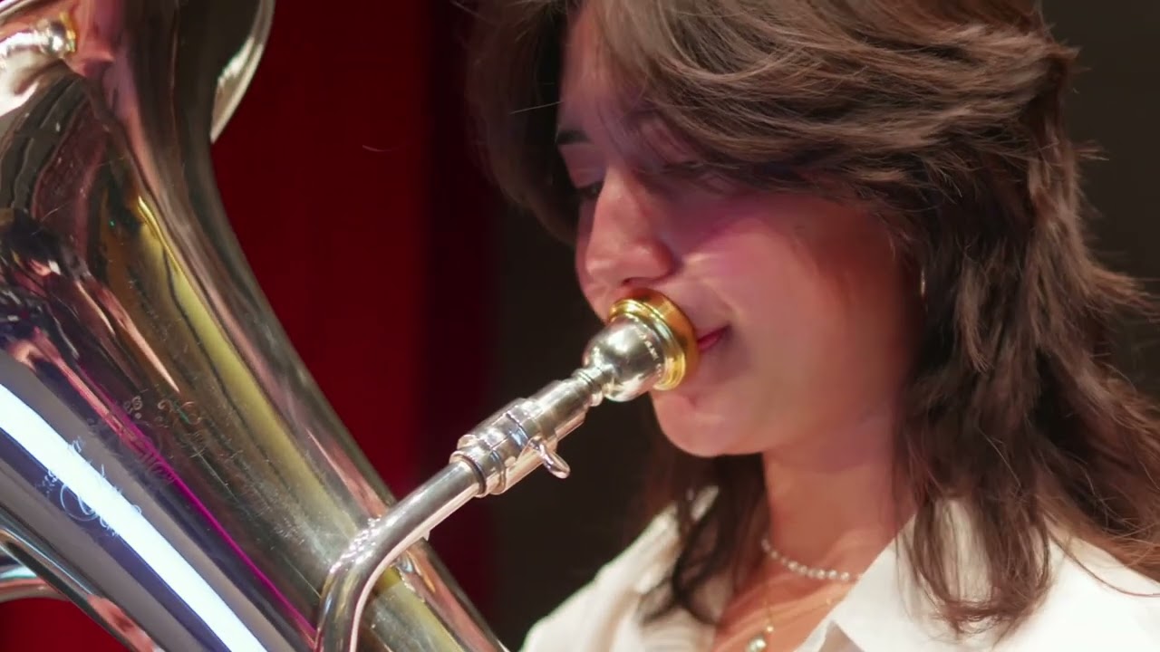 Esmeralda by Satoshi Yagisawa