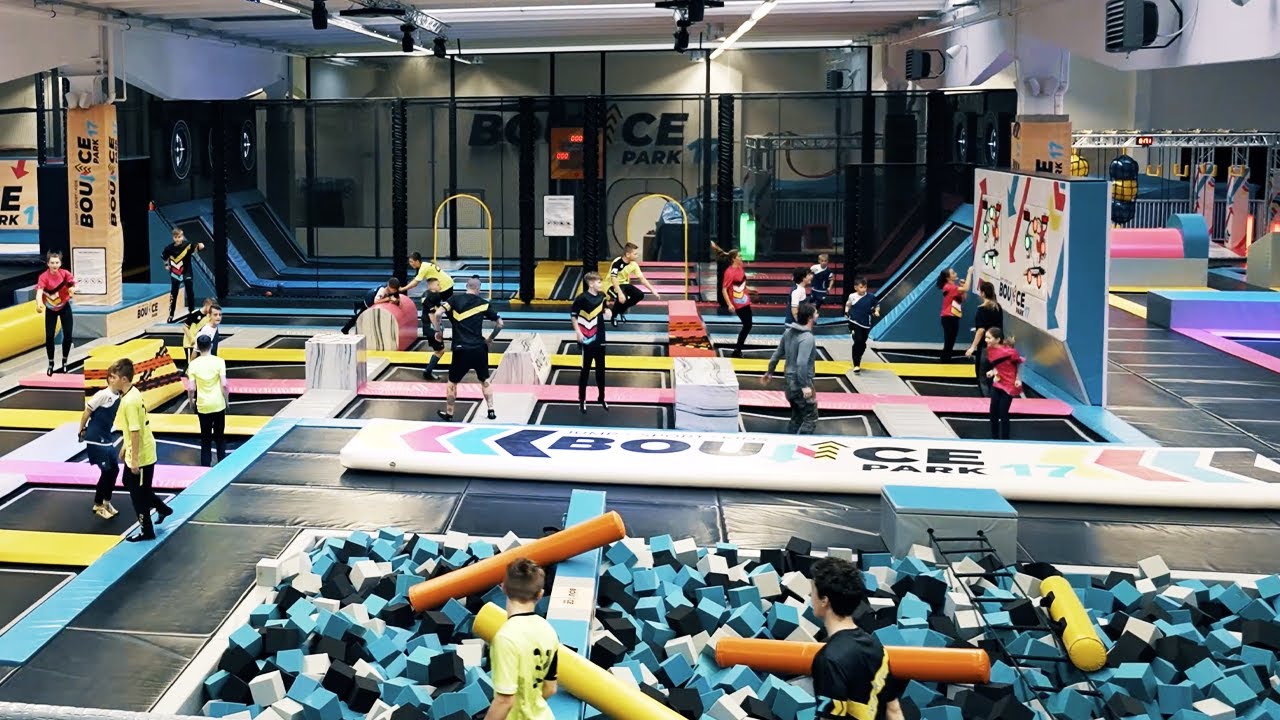 BOUNCE PARK 17 / JUMP PARK