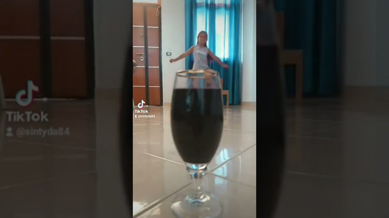 #gioco #vino#bicchiere #divertimento #bimbifelici #tiktok