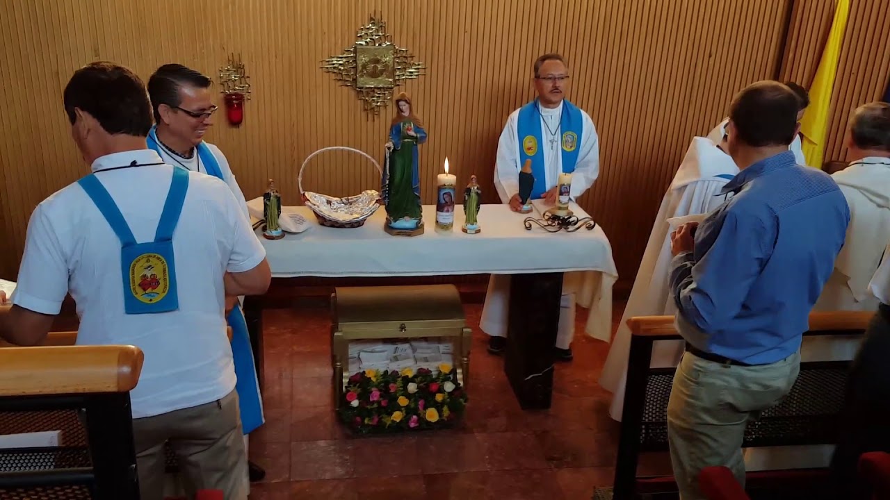 Entrega de Virgen Llama de Amor del Inmaculado Corazón de María