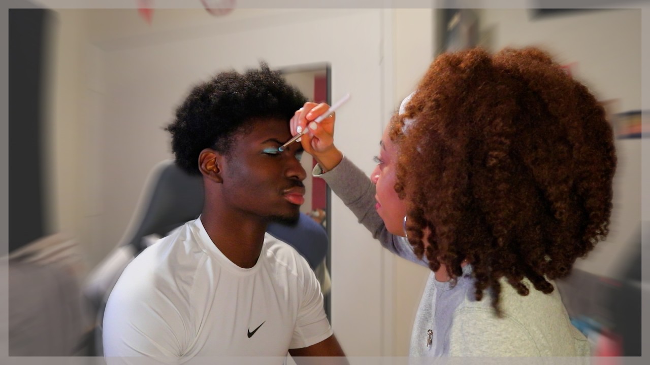 Letting My Girlfriend Do My Makeup..