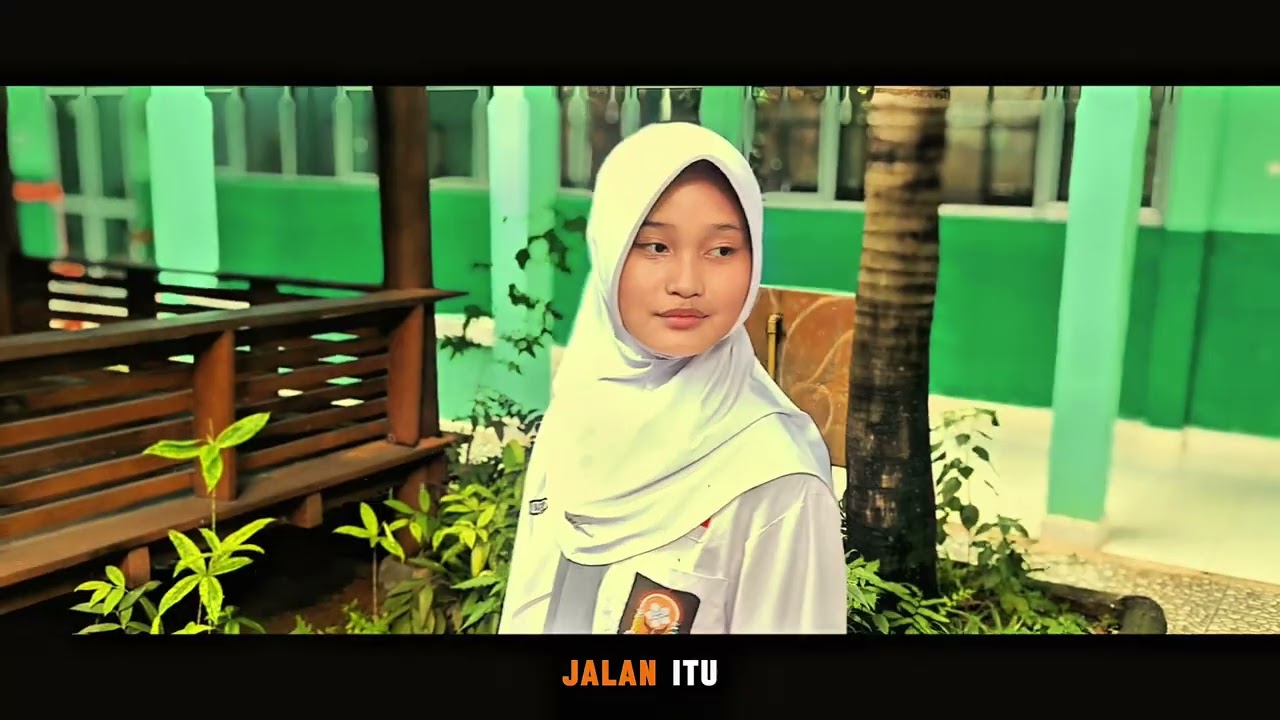 Hujan Di Bulan Juni | NASYAMA AFIIFUNA MUMTAZAH 