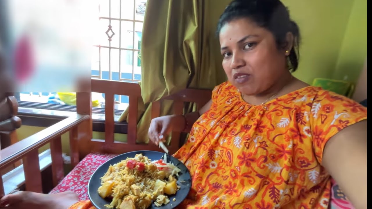 Bengali Vlog # খিদের জ্বালায় পাগল হয়ে যাচ্ছি 