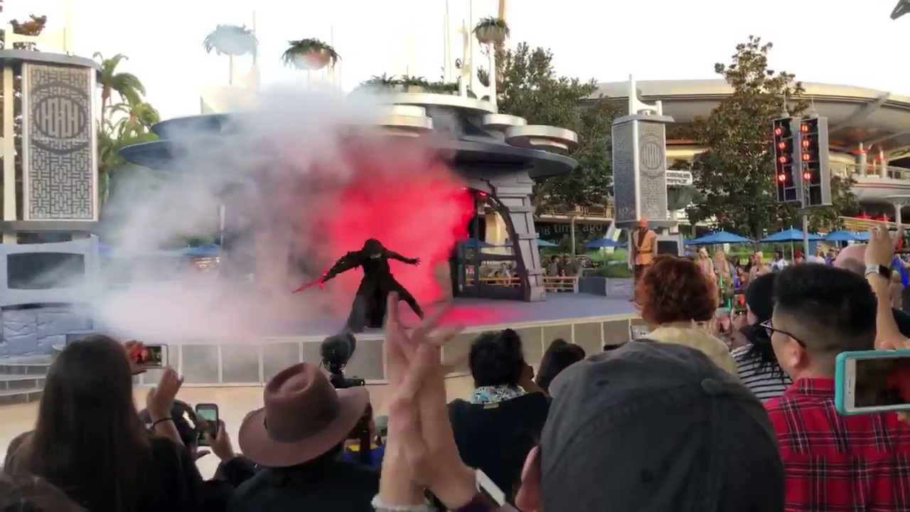 LIVE - FINAL SHOW - Jedi Training Trials of the Temple - Disneyland Resort