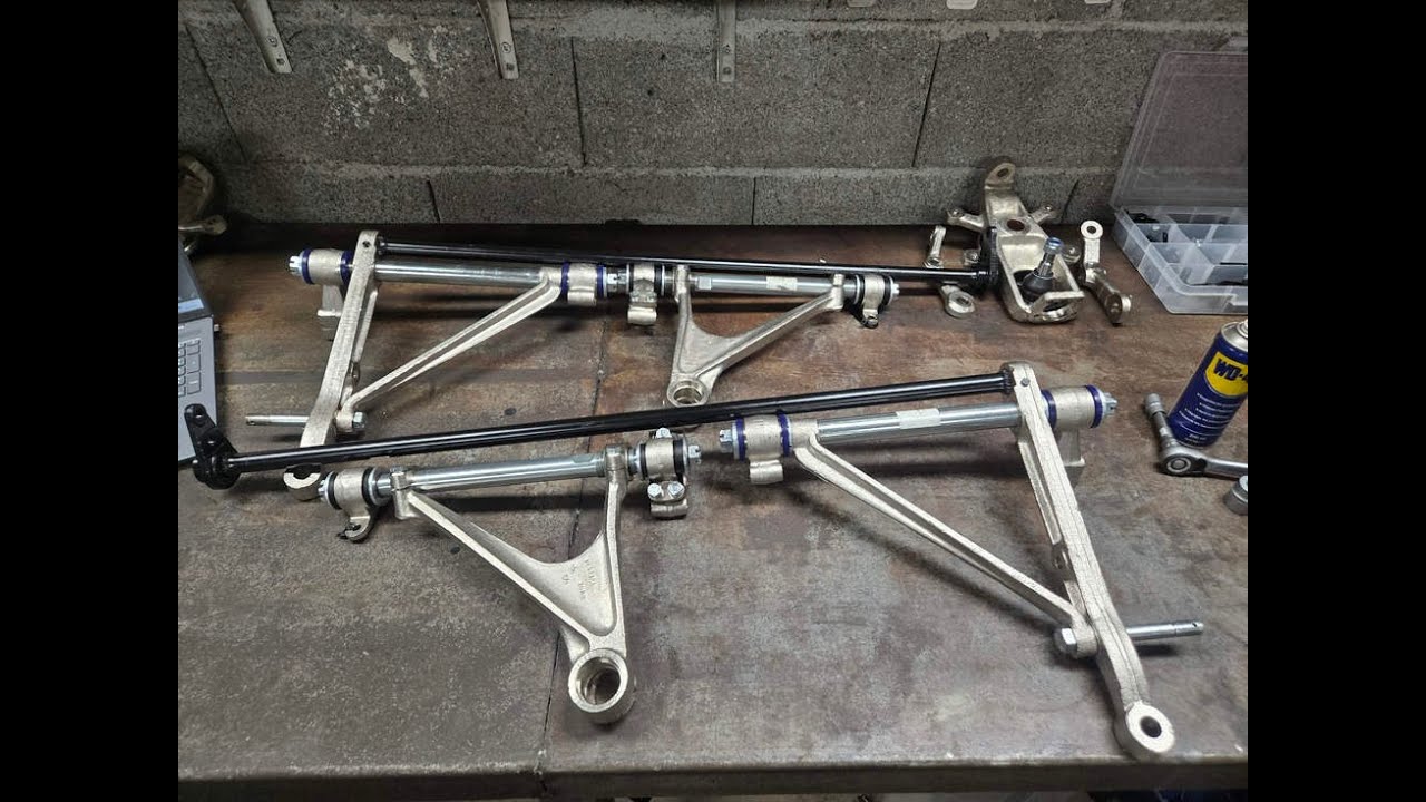 MA JAGUAR TYPE E SERIE 2 4..2L 1969  British Racing Green RESTAURATION A TERMINER PARTIE 05.
