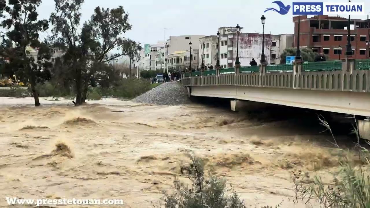 ارتفاع غير مسبوق لمنسوب واد المحنش قنطرة كويلما تطوان