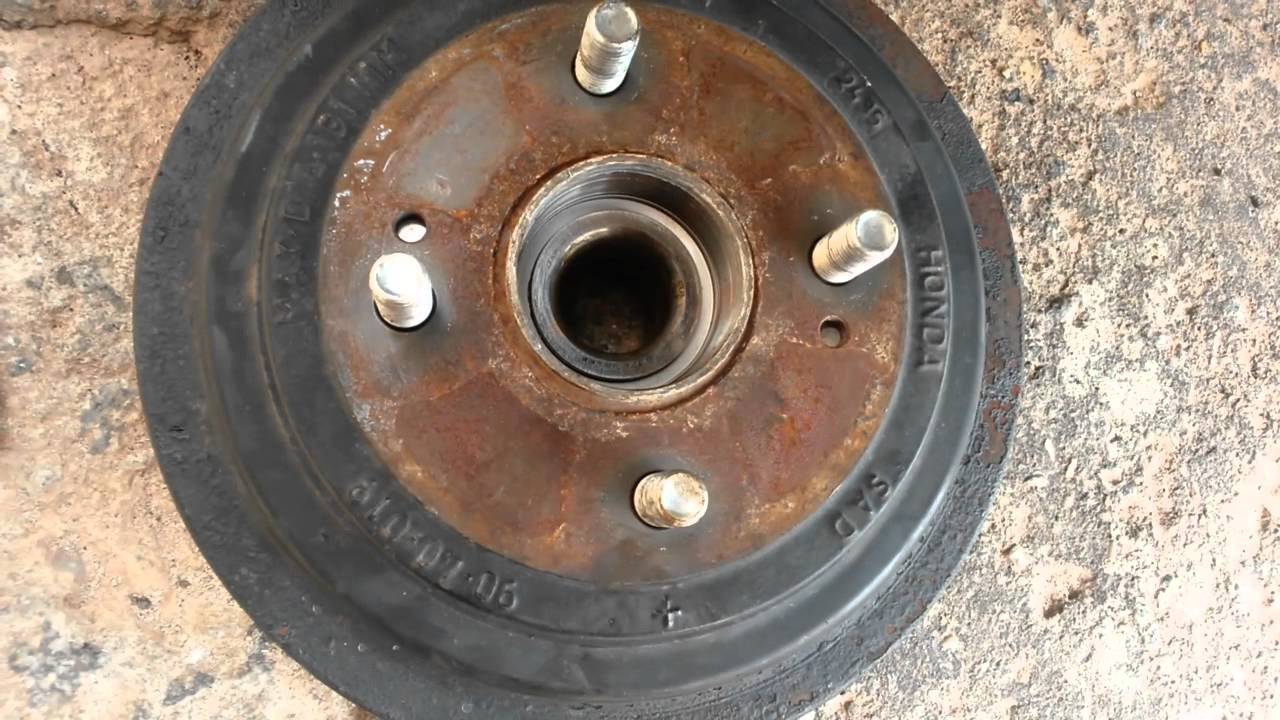 Troca do rolamento traseiro do Honda FIT