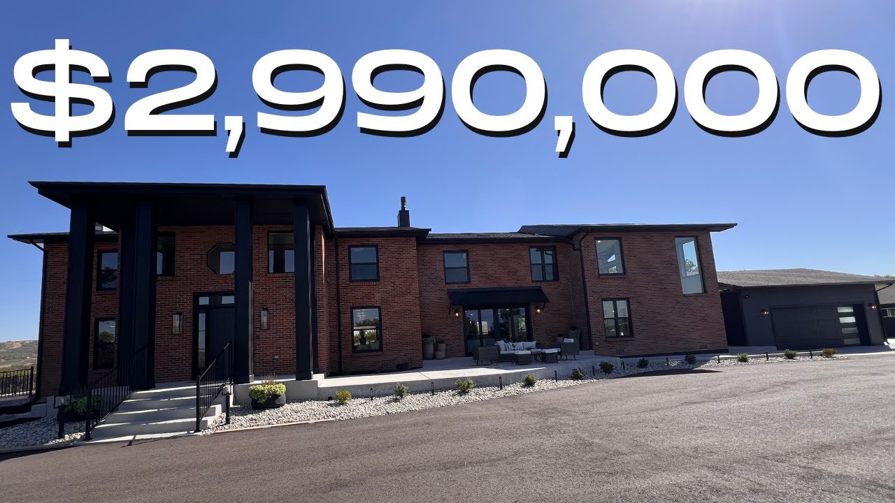 Insane MUST SEE Property! Over 6 ACRES, Over 7,000 SF, a BARNDOMINIUM and TONS OF GARAGE Space