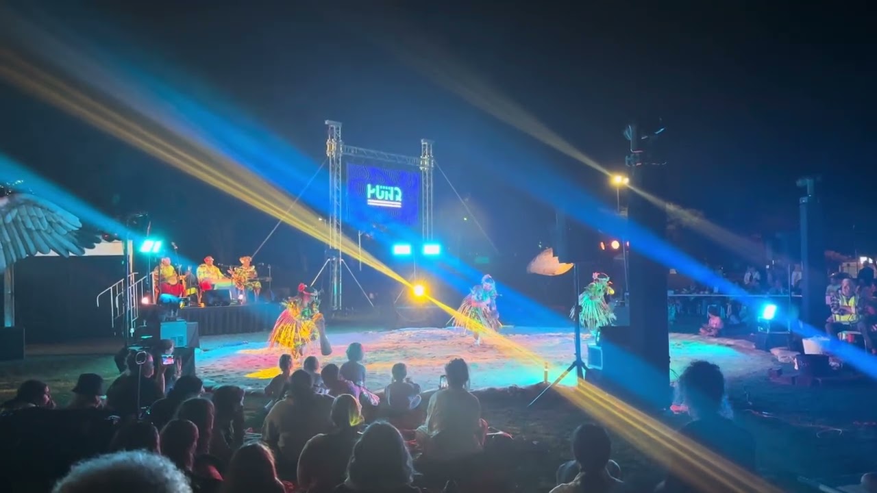 Komet Dancers 🦎 - Townsville (Mer Island Dancing) 3