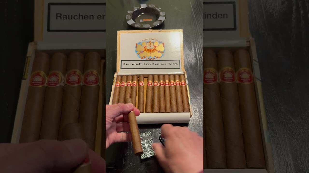 Box Crack H. Upmann Regalias #habanos #zigarren #aficionados #cigarshow #cigar